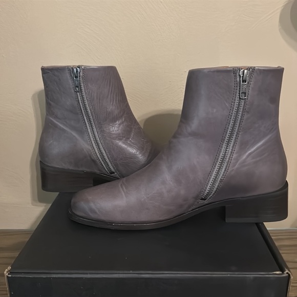 Frye boots - Picture 4 of 7